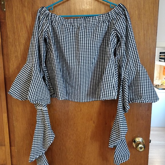 bishop + young Bell Sleeve Top - Picture 3 of 6